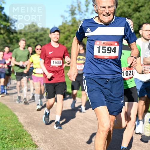 27.09.2026 - 35. Volkslauf durch das schöne Alstertal Dr. Thomas Lammeyer http://msf.ph/oto/10561714 27.09.2026 10:05:37 Laufen 1688, 1594, 1021, 1576 meine-sportfotos.de
