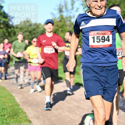 27.09.2026 - 35. Volkslauf durch das schöne Alstertal Dr. Thomas Lammeyer http://msf.ph/oto/10561715 27.09.2026 10:05:37 Laufen 1688, 1594, 21, 21, 633, 1 meine-sportfotos.de