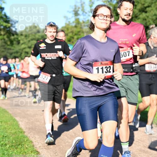 27.09.2026 - 35. Volkslauf durch das schöne Alstertal Dr. Thomas Lammeyer http://msf.ph/oto/10561740 27.09.2026 10:05:41 Laufen 1521, 1132, 42, 195, 507, 1534 meine-sportfotos.de
