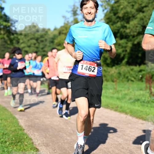 27.09.2026 - 35. Volkslauf durch das schöne Alstertal Dr. Thomas Lammeyer http://msf.ph/oto/10561752 27.09.2026 10:05:43 Laufen 1462, 22, 14 meine-sportfotos.de