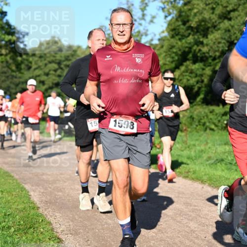 27.09.2026 - 35. Volkslauf durch das schöne Alstertal Dr. Thomas Lammeyer http://msf.ph/oto/10561792 27.09.2026 10:05:49 Laufen 30, 15, 1598, 15, 1519 meine-sportfotos.de