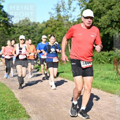 27.09.2026 - 35. Volkslauf durch das schöne Alstertal Dr. Thomas Lammeyer http://msf.ph/oto/10561814 27.09.2026 10:05:52 Laufen 1035, 103, 1600 meine-sportfotos.de
