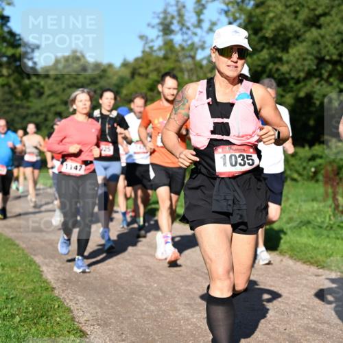 27.09.2026 - 35. Volkslauf durch das schöne Alstertal Dr. Thomas Lammeyer http://msf.ph/oto/10561827 27.09.2026 10:05:55 Laufen 1147, 1035, 10 meine-sportfotos.de