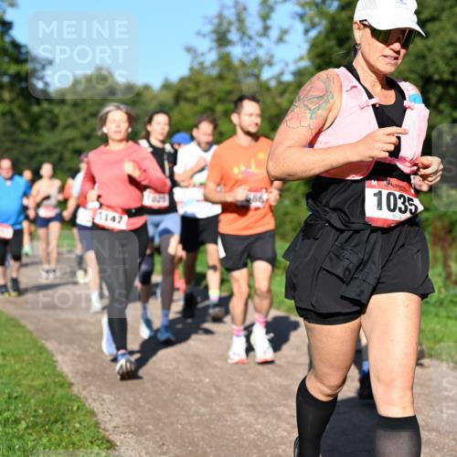 27.09.2026 - 35. Volkslauf durch das schöne Alstertal Dr. Thomas Lammeyer http://msf.ph/oto/10561829 27.09.2026 10:05:55 Laufen 1147, 686, 1035 meine-sportfotos.de