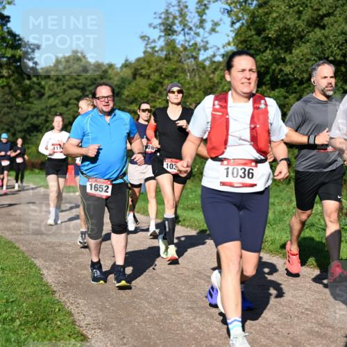 27.09.2026 - 35. Volkslauf durch das schöne Alstertal Dr. Thomas Lammeyer http://msf.ph/oto/10561845 27.09.2026 10:05:57 Laufen 411, 1652, 103, 1036, 1713 meine-sportfotos.de