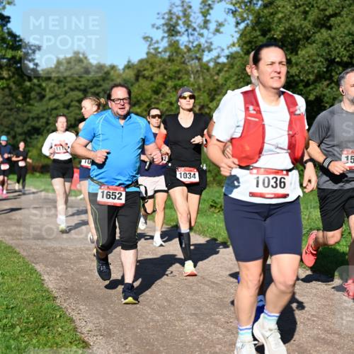 27.09.2026 - 35. Volkslauf durch das schöne Alstertal Dr. Thomas Lammeyer http://msf.ph/oto/10561846 27.09.2026 10:05:58 Laufen 10, 1652, 1582, 1713, 1034, 1036 meine-sportfotos.de