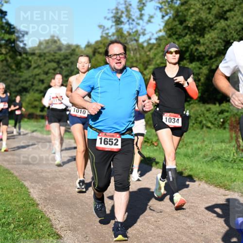 27.09.2026 - 35. Volkslauf durch das schöne Alstertal Dr. Thomas Lammeyer http://msf.ph/oto/10561851 27.09.2026 10:05:58 Laufen 1010, 1652, 1034, 4 meine-sportfotos.de