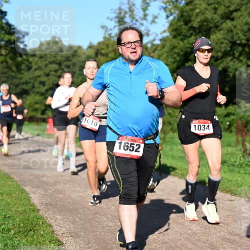 27.09.2026 - 35. Volkslauf durch das schöne Alstertal Dr. Thomas Lammeyer http://msf.ph/oto/10561853 27.09.2026 10:05:59 Laufen 1010, 1652, 1034 meine-sportfotos.de