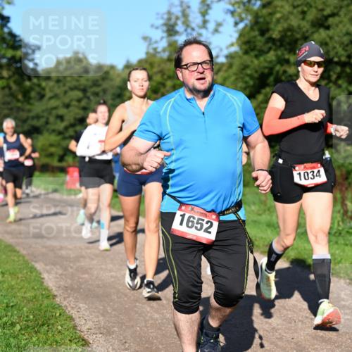 27.09.2026 - 35. Volkslauf durch das schöne Alstertal Dr. Thomas Lammeyer http://msf.ph/oto/10561854 27.09.2026 10:05:59 Laufen 1652, 1034 meine-sportfotos.de