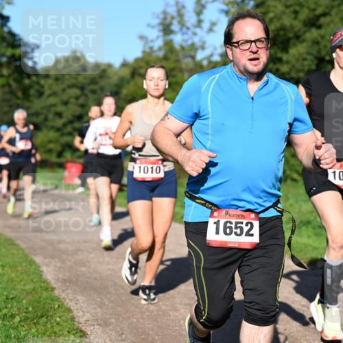 27.09.2026 - 35. Volkslauf durch das schöne Alstertal Dr. Thomas Lammeyer http://msf.ph/oto/10561856 27.09.2026 10:05:59 Laufen 1010, 1652, 1034 meine-sportfotos.de