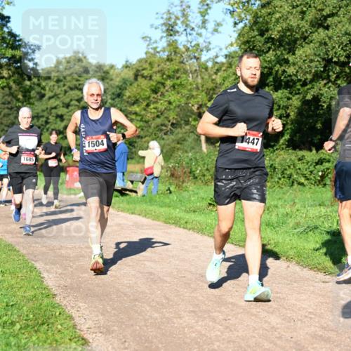 27.09.2026 - 35. Volkslauf durch das schöne Alstertal Dr. Thomas Lammeyer http://msf.ph/oto/10561870 27.09.2026 10:06:01 Laufen 1685, 1504, 1447 meine-sportfotos.de