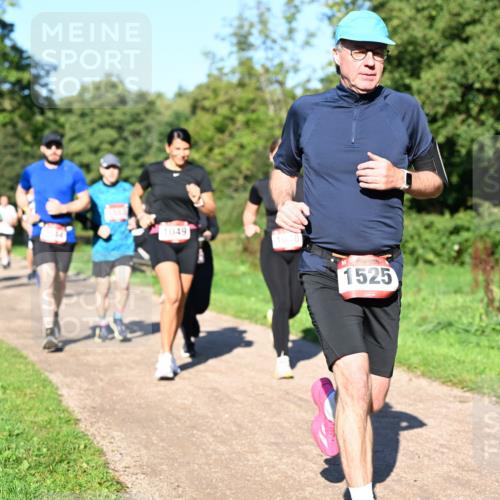27.09.2026 - 35. Volkslauf durch das schöne Alstertal Dr. Thomas Lammeyer http://msf.ph/oto/10561894 27.09.2026 10:06:05 Laufen 1049, 1040, 1525 meine-sportfotos.de