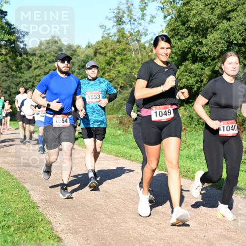 27.09.2026 - 35. Volkslauf durch das schöne Alstertal Dr. Thomas Lammeyer http://msf.ph/oto/10561901 27.09.2026 10:06:07 Laufen 160, 1554, 1553, 1049, 1040 meine-sportfotos.de