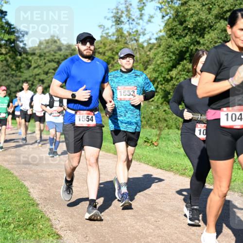 27.09.2026 - 35. Volkslauf durch das schöne Alstertal Dr. Thomas Lammeyer http://msf.ph/oto/10561903 27.09.2026 10:06:07 Laufen 60, 1554, 1553, 10, 1049 meine-sportfotos.de