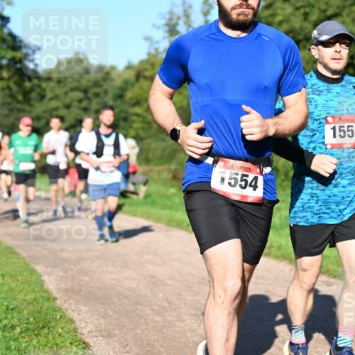 27.09.2026 - 35. Volkslauf durch das schöne Alstertal Dr. Thomas Lammeyer http://msf.ph/oto/10561909 27.09.2026 10:06:08 Laufen 1554, 1553 meine-sportfotos.de