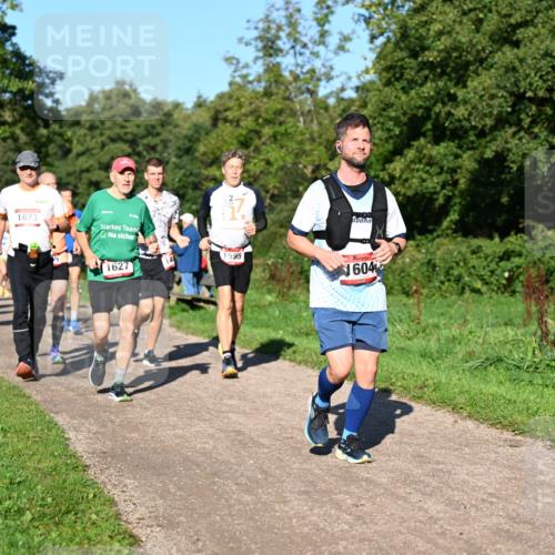 27.09.2026 - 35. Volkslauf durch das schöne Alstertal Dr. Thomas Lammeyer http://msf.ph/oto/10561920 27.09.2026 10:06:10 Laufen 1673, 1627, 14, 1595, 604 meine-sportfotos.de