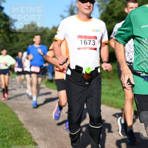 27.09.2026 - 35. Volkslauf durch das schöne Alstertal Dr. Thomas Lammeyer http://msf.ph/oto/10561938 27.09.2026 10:06:13 Laufen 1673, 1627 meine-sportfotos.de