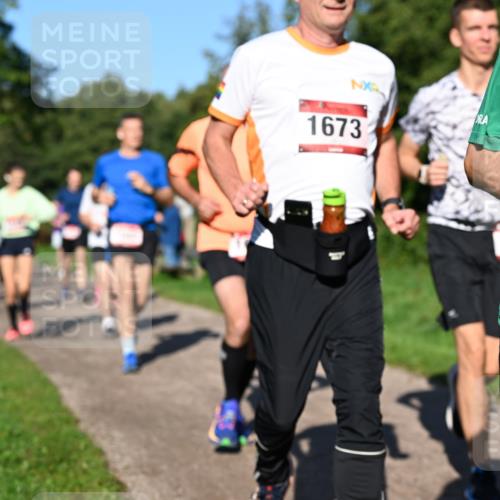 27.09.2026 - 35. Volkslauf durch das schöne Alstertal Dr. Thomas Lammeyer http://msf.ph/oto/10561939 27.09.2026 10:06:13 Laufen 1673, 16 meine-sportfotos.de