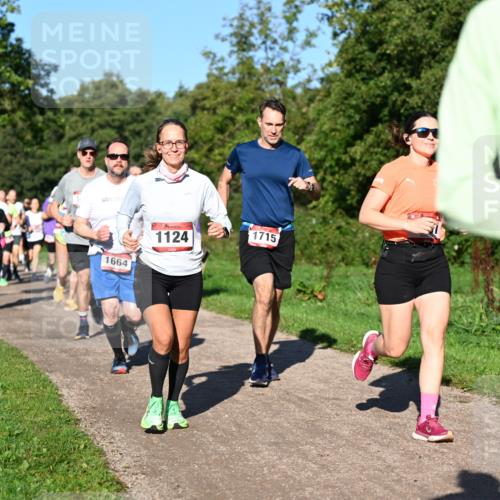 27.09.2026 - 35. Volkslauf durch das schöne Alstertal Dr. Thomas Lammeyer http://msf.ph/oto/10561966 27.09.2026 10:06:17 Laufen 1664, 1124, 1715, 10 meine-sportfotos.de