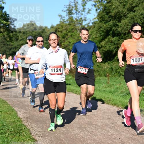 27.09.2026 - 35. Volkslauf durch das schöne Alstertal Dr. Thomas Lammeyer http://msf.ph/oto/10561968 27.09.2026 10:06:18 Laufen 16, 1124, 1715, 1037 meine-sportfotos.de