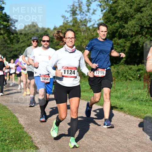27.09.2026 - 35. Volkslauf durch das schöne Alstertal Dr. Thomas Lammeyer http://msf.ph/oto/10561970 27.09.2026 10:06:18 Laufen 1664, 1124, 1037, 1715 meine-sportfotos.de