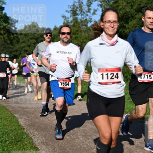 27.09.2026 - 35. Volkslauf durch das schöne Alstertal Dr. Thomas Lammeyer http://msf.ph/oto/10561975 27.09.2026 10:06:19 Laufen 1075, 160, 1664, 1124, 715 meine-sportfotos.de