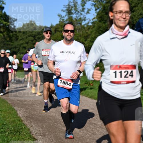 27.09.2026 - 35. Volkslauf durch das schöne Alstertal Dr. Thomas Lammeyer http://msf.ph/oto/10561977 27.09.2026 10:06:19 Laufen 1728, 1664, 1124, 1715 meine-sportfotos.de