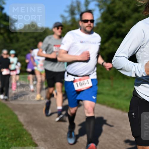 27.09.2026 - 35. Volkslauf durch das schöne Alstertal Dr. Thomas Lammeyer http://msf.ph/oto/10561979 27.09.2026 10:06:19 Laufen 1664, 124 meine-sportfotos.de