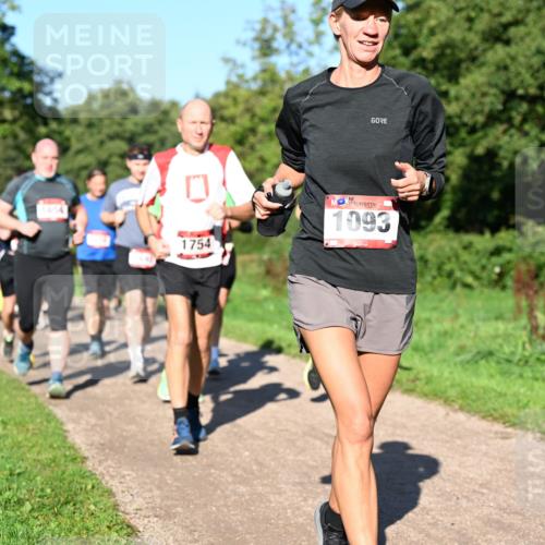 27.09.2026 - 35. Volkslauf durch das schöne Alstertal Dr. Thomas Lammeyer http://msf.ph/oto/10562020 27.09.2026 10:06:28 Laufen 1754, 1093 meine-sportfotos.de