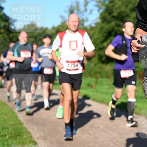 27.09.2026 - 35. Volkslauf durch das schöne Alstertal Dr. Thomas Lammeyer http://msf.ph/oto/10562023 27.09.2026 10:06:29 Laufen 1754, 109 meine-sportfotos.de