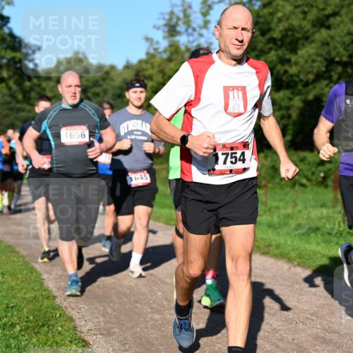 27.09.2026 - 35. Volkslauf durch das schöne Alstertal Dr. Thomas Lammeyer http://msf.ph/oto/10562025 27.09.2026 10:06:29 Laufen 70, 1656, 754, 1557 meine-sportfotos.de