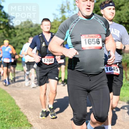 27.09.2026 - 35. Volkslauf durch das schöne Alstertal Dr. Thomas Lammeyer http://msf.ph/oto/10562036 27.09.2026 10:06:31 Laufen 1704, 1656, 1645, 1084 meine-sportfotos.de