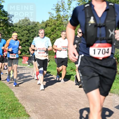 27.09.2026 - 35. Volkslauf durch das schöne Alstertal Dr. Thomas Lammeyer http://msf.ph/oto/10562044 27.09.2026 10:06:32 Laufen 1608, 1626, 1644, 1610, 1704 meine-sportfotos.de
