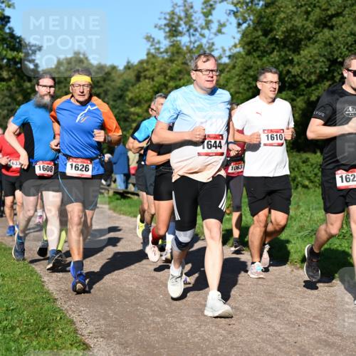 27.09.2026 - 35. Volkslauf durch das schöne Alstertal Dr. Thomas Lammeyer http://msf.ph/oto/10562051 27.09.2026 10:06:34 Laufen 633, 1608, 1626, 644, 1063, 1610, 1628 meine-sportfotos.de
