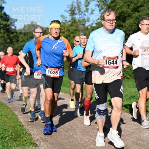 27.09.2026 - 35. Volkslauf durch das schöne Alstertal Dr. Thomas Lammeyer http://msf.ph/oto/10562056 27.09.2026 10:06:34 Laufen 1633, 160, 1626, 1644, 1610 meine-sportfotos.de