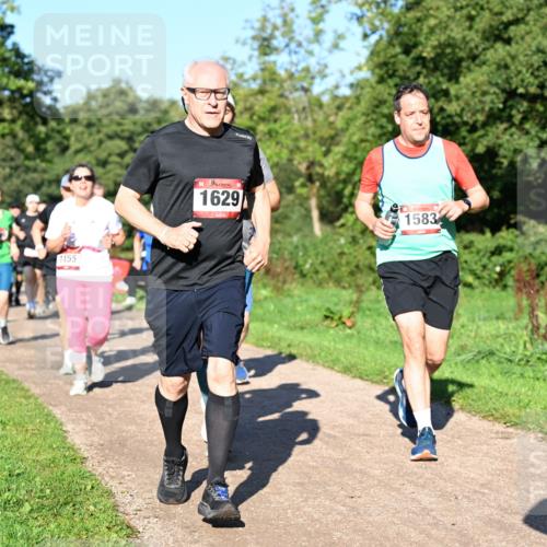 27.09.2026 - 35. Volkslauf durch das schöne Alstertal Dr. Thomas Lammeyer http://msf.ph/oto/10562071 27.09.2026 10:06:39 Laufen 1155, 1629, 1583 meine-sportfotos.de