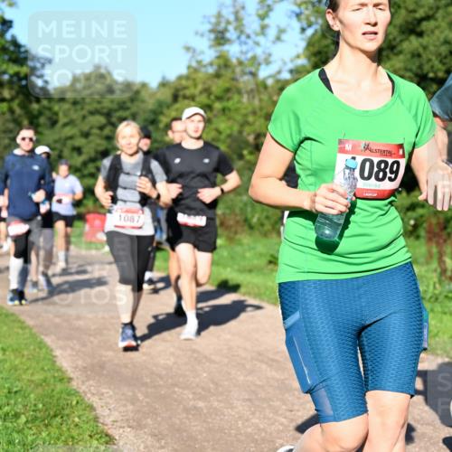 27.09.2026 - 35. Volkslauf durch das schöne Alstertal Dr. Thomas Lammeyer http://msf.ph/oto/10562091 27.09.2026 10:06:44 Laufen 1087, 089, 1618 meine-sportfotos.de