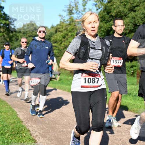 27.09.2026 - 35. Volkslauf durch das schöne Alstertal Dr. Thomas Lammeyer http://msf.ph/oto/10562105 27.09.2026 10:06:46 Laufen 1737, 1087, 1577, 1689 meine-sportfotos.de