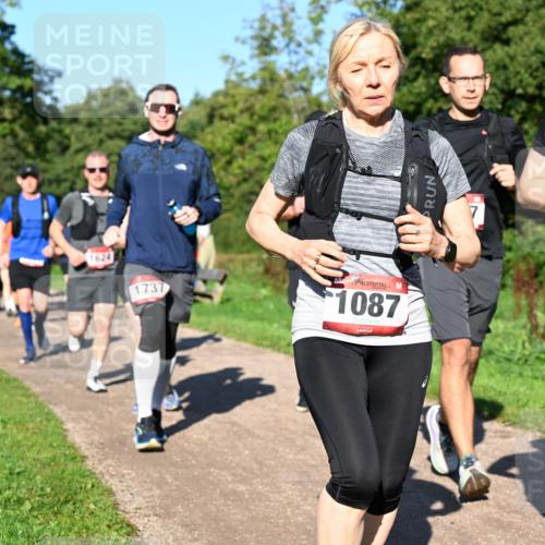 27.09.2026 - 35. Volkslauf durch das schöne Alstertal Dr. Thomas Lammeyer http://msf.ph/oto/10562106 27.09.2026 10:06:46 Laufen 1737, 1087 meine-sportfotos.de