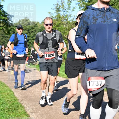 27.09.2026 - 35. Volkslauf durch das schöne Alstertal Dr. Thomas Lammeyer http://msf.ph/oto/10562117 27.09.2026 10:06:47 Laufen 1624, 1055, 1737, 1616 meine-sportfotos.de