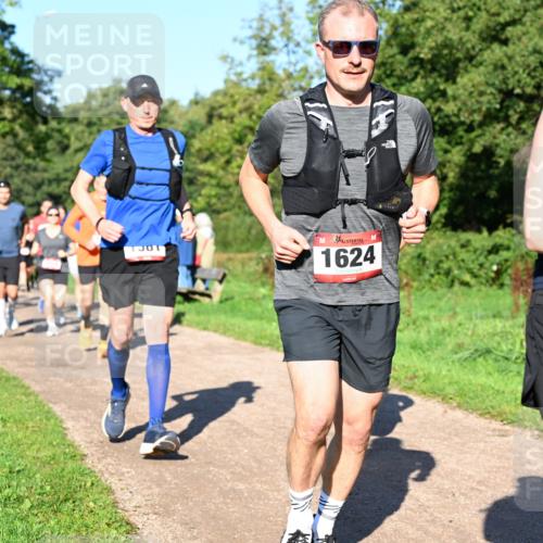 27.09.2026 - 35. Volkslauf durch das schöne Alstertal Dr. Thomas Lammeyer http://msf.ph/oto/10562123 27.09.2026 10:06:48 Laufen 1624 meine-sportfotos.de