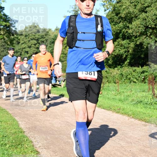 27.09.2026 - 35. Volkslauf durch das schöne Alstertal Dr. Thomas Lammeyer http://msf.ph/oto/10562130 27.09.2026 10:06:49 Laufen 1605, 1065, 10, 1081 meine-sportfotos.de