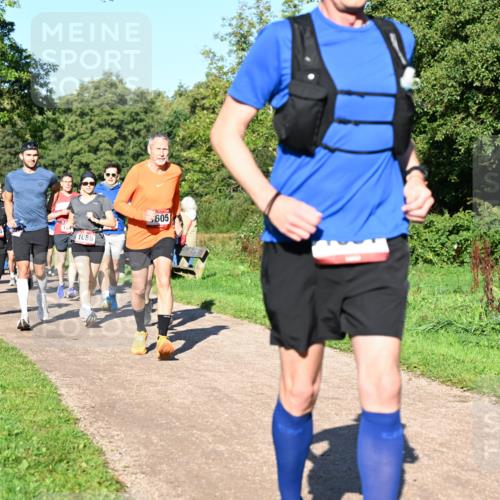 27.09.2026 - 35. Volkslauf durch das schöne Alstertal Dr. Thomas Lammeyer http://msf.ph/oto/10562132 27.09.2026 10:06:50 Laufen 1065, 1056, 605 meine-sportfotos.de