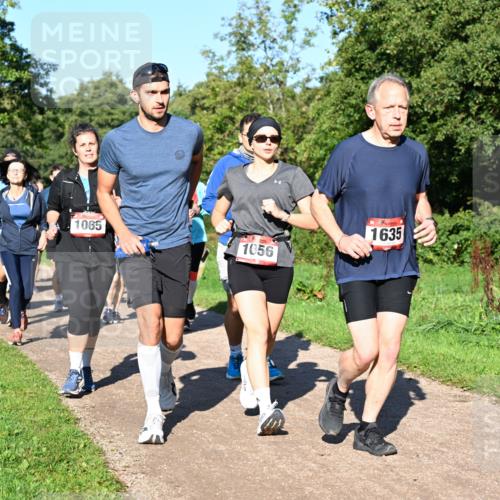 27.09.2026 - 35. Volkslauf durch das schöne Alstertal Dr. Thomas Lammeyer http://msf.ph/oto/10562151 27.09.2026 10:06:53 Laufen 1065, 1056, 1635 meine-sportfotos.de