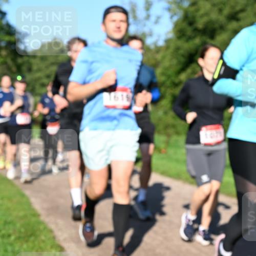 27.09.2026 - 35. Volkslauf durch das schöne Alstertal Dr. Thomas Lammeyer http://msf.ph/oto/10562173 27.09.2026 10:06:57 Laufen 1615 meine-sportfotos.de