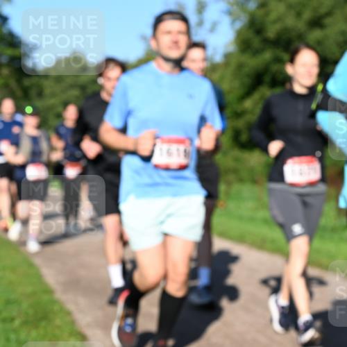 27.09.2026 - 35. Volkslauf durch das schöne Alstertal Dr. Thomas Lammeyer http://msf.ph/oto/10562174 27.09.2026 10:06:57 Laufen 104 meine-sportfotos.de
