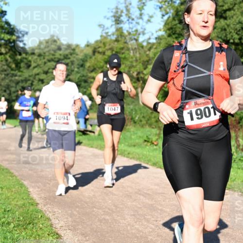 27.09.2026 - 35. Volkslauf durch das schöne Alstertal Dr. Thomas Lammeyer http://msf.ph/oto/10562205 27.09.2026 10:07:08 Laufen 1094, 1047, 1901 meine-sportfotos.de