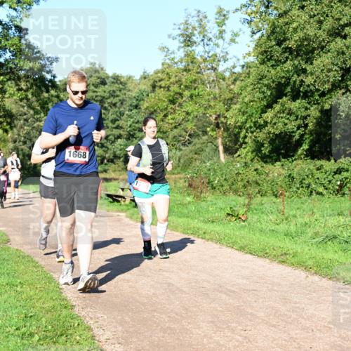 27.09.2026 - 35. Volkslauf durch das schöne Alstertal Dr. Thomas Lammeyer http://msf.ph/oto/10562309 27.09.2026 10:07:33 Laufen 1668 meine-sportfotos.de