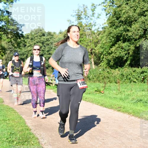 27.09.2026 - 35. Volkslauf durch das schöne Alstertal Dr. Thomas Lammeyer http://msf.ph/oto/10562344 27.09.2026 10:07:43 Laufen 1102, 1087, 109 meine-sportfotos.de
