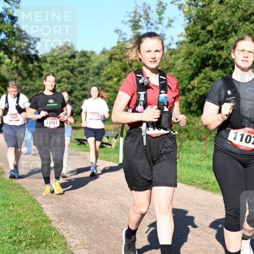 27.09.2026 - 35. Volkslauf durch das schöne Alstertal Dr. Thomas Lammeyer http://msf.ph/oto/10562448 27.09.2026 10:08:19 Laufen 1660, 1091, 1110, 1107 meine-sportfotos.de